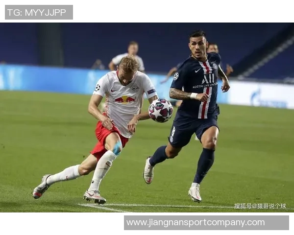 多特和尤文等多支英超球队关注皇马18岁后卫霍安马丁内斯